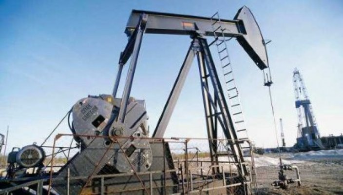 FMI: Preţul petrolului ar putea creşte cu 20-30%